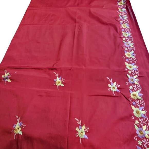 Maroon Burgundy Saree with colorful floral embroidery - Unstitched- NEW - Picture 4 of 10